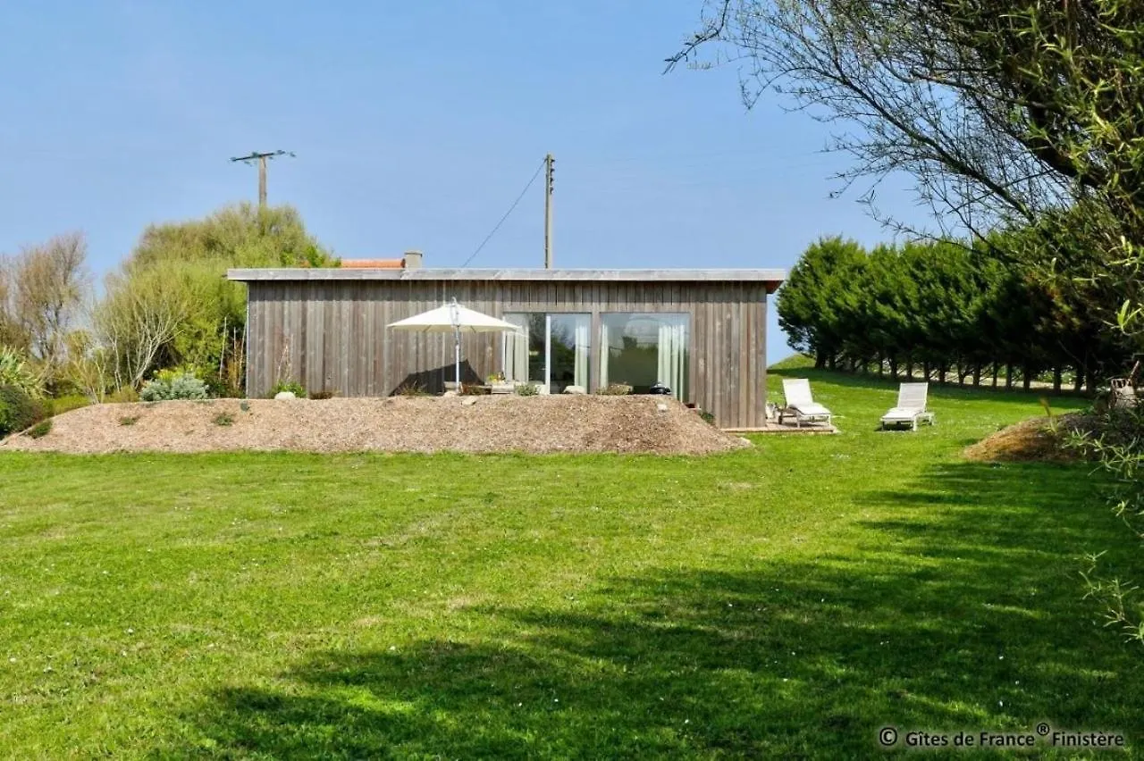 Gite Les Roseaux Kerlouan Holiday home